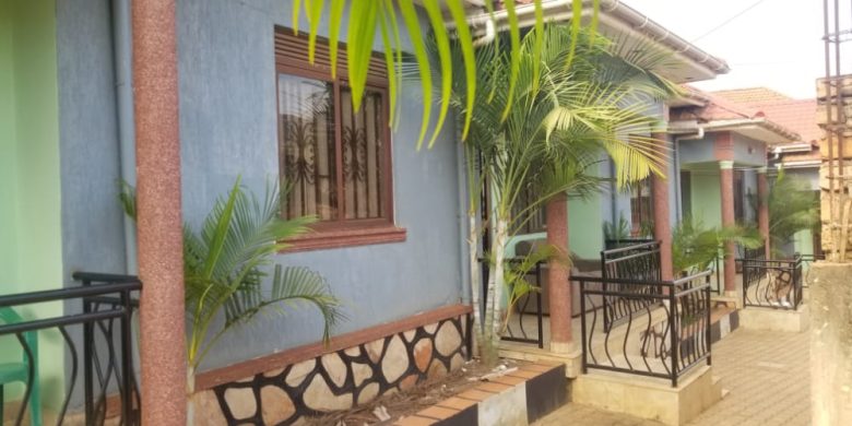 5 bedrooms rental houses for sale in Kyanja Kungu 2.4m monthly at 420m