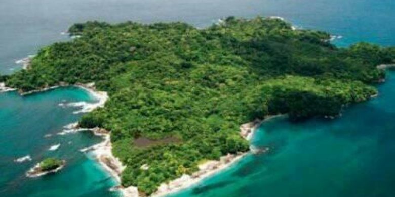 2,240 acres of island for sale in Buikwe at 10m per acre