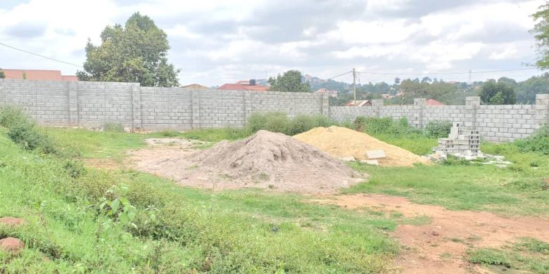 15 decimals plot of land for sale in Kyanja Komamboga at 190m