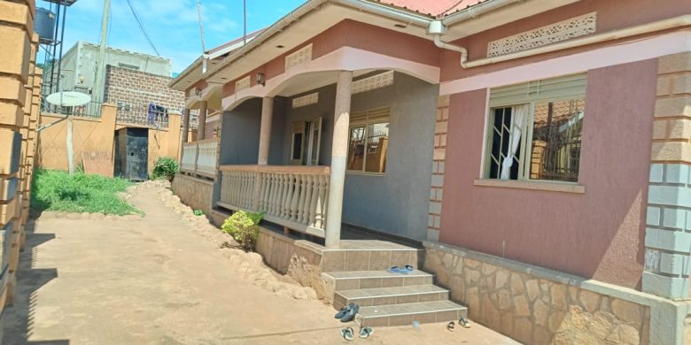 2 rental houses for sale in Seeta Misindye 1.2m monthly at 165m