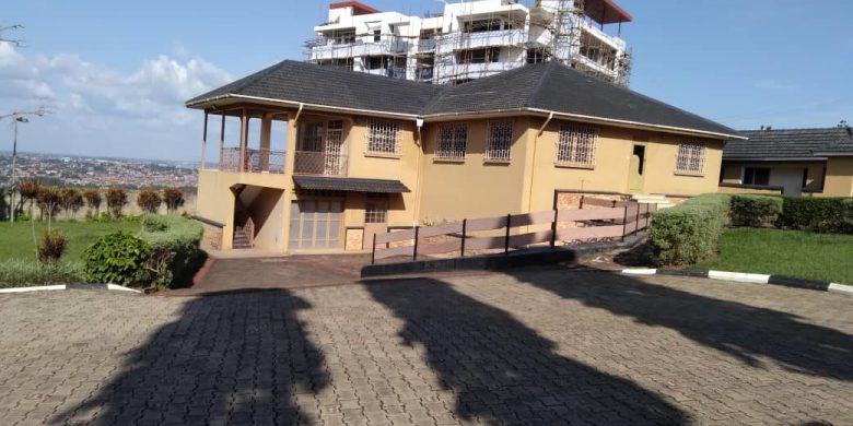 4 bedroom mansion for rent in Mutungo at 2,000 USD per month