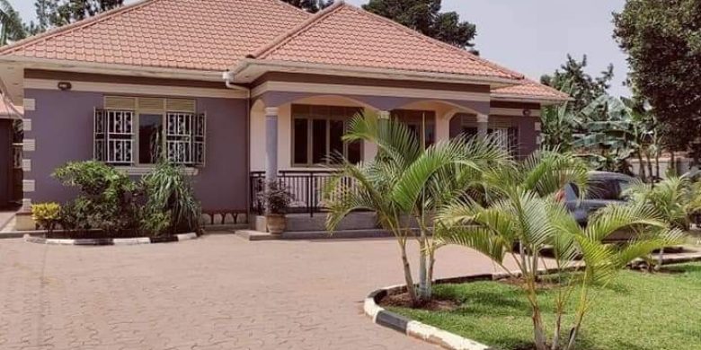 4 bedrooms house for sale in Gayaza 100x100ft at 400m