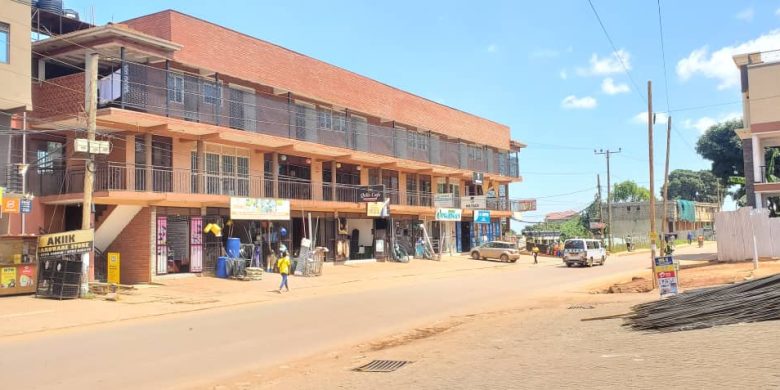 Commercial building for sale in Kyanja 22m monthly at 2.6 billion shillings