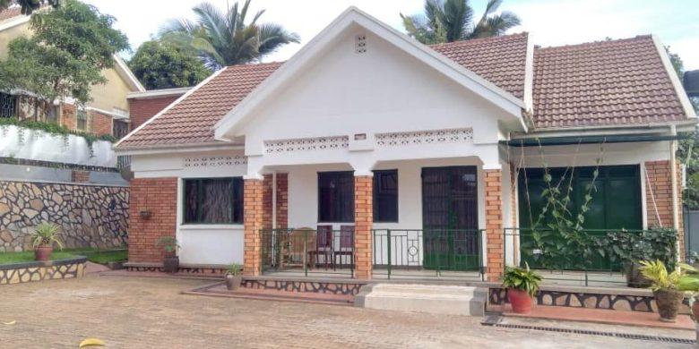 3 bedrooms fully furnished house for rent in Naguru at 1600 USD