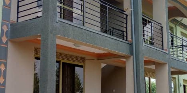 4 apartments block for sale in Namugongo 3.6m monthly at 500m