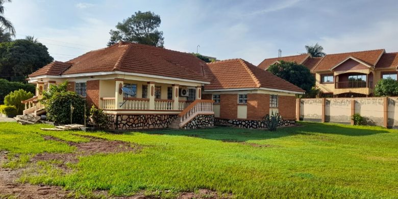 4 bedrooms house for rent in Ntinda at $1,500 per month