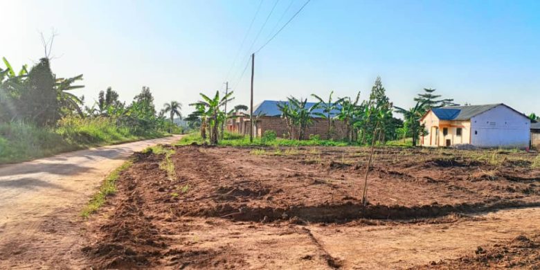 50x100ft plots of land for sale in Kiwebwa Matugga at 15m each