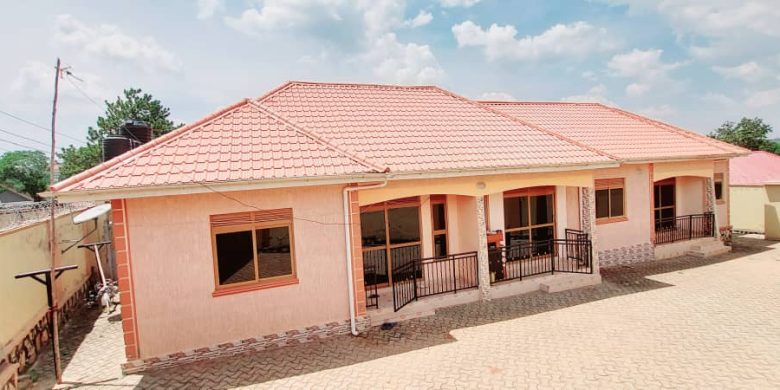 3 rental houses for sale in Namugongo 1.8m monthly at 250m