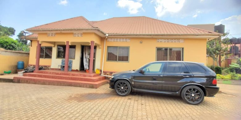 4 Bedrooms house for sale in Kyanja 23 decimals at 500m