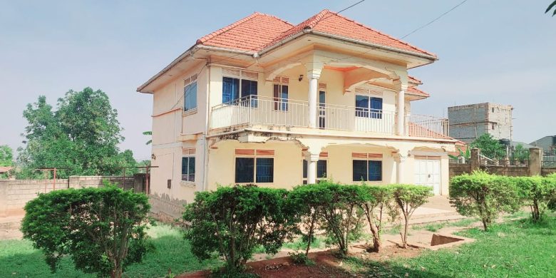 5 bedrooms house for sale in Kira Mulawa 28 decimals at 520m