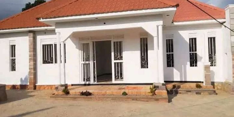 3 bedrooms house for sale in Namugongo Kiwango Sonde at 235m