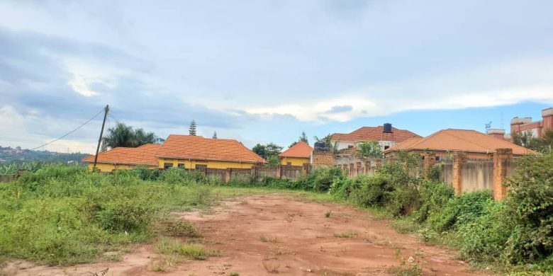 40 decimals plot of land for sale in Kyanja at 470m
