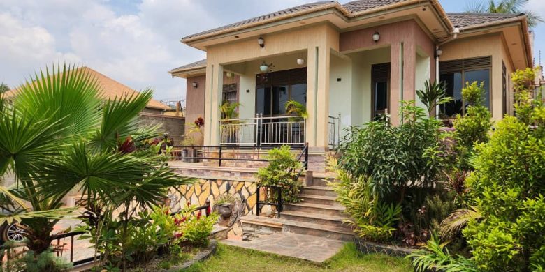 4 bedrooms house for sale in Bulenga 13 decimals at 285m