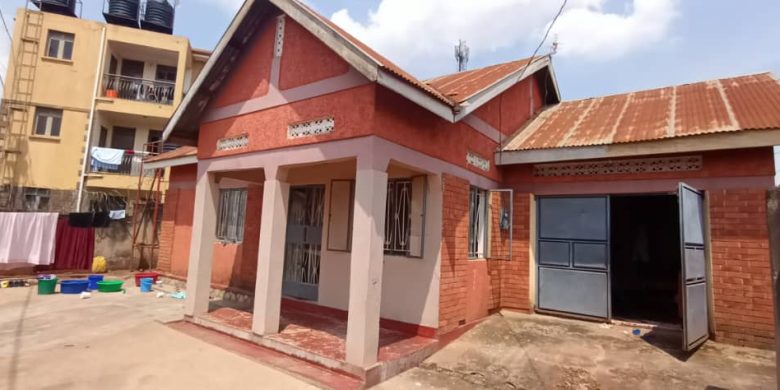 3 bedrooms house for sale in Kria Mamerito road at 145m