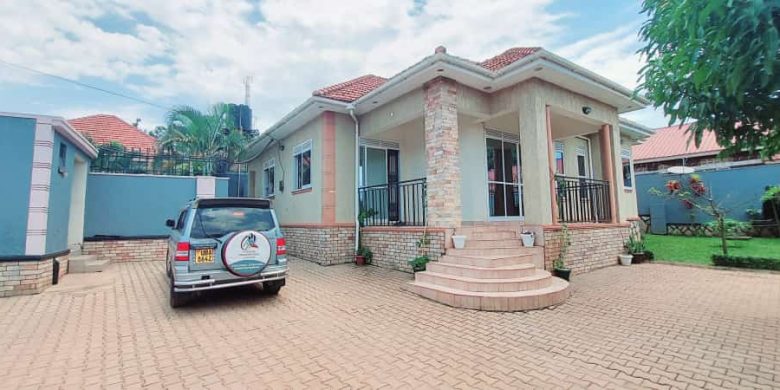 4 bedrooms house for sale in Kyaliwajjala Kireka are at 370m