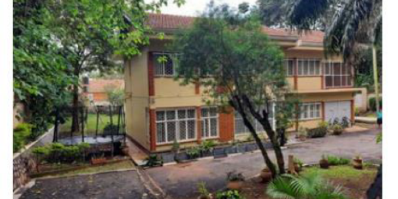 60 Decimals Plot Of Land For Sale In Kololo At 1.2m US Dollars