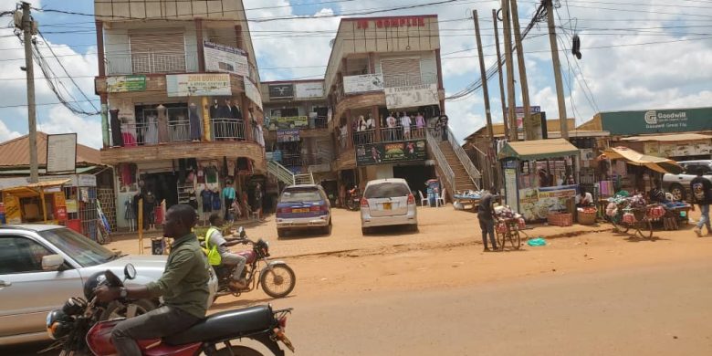 Commercial building for sale in Kyaliwajjala 18m monthly at 2.2bn shillings