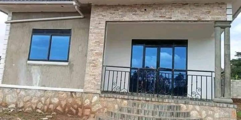3 Bedrooms House For Sale In Wakiso Nkowe 50x100ft At 130m