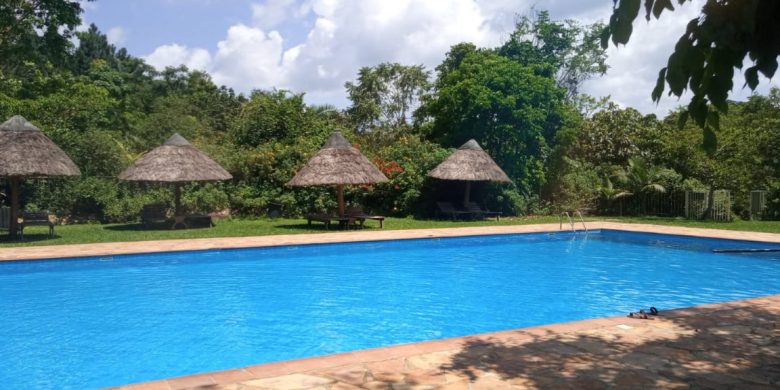 Hotel on 40 acres for sale in Katosi Mukono at $800,000