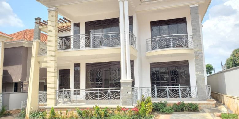 7 Bedrooms House For Sale In Kyanja 1.2 billion