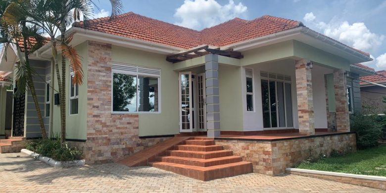 3 bedrooms house for sale in Kira at 350m