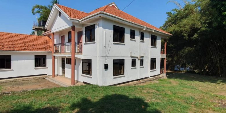 5 bedrooms lake shore house for sale in Bwerenga, Bugiri Entebbe