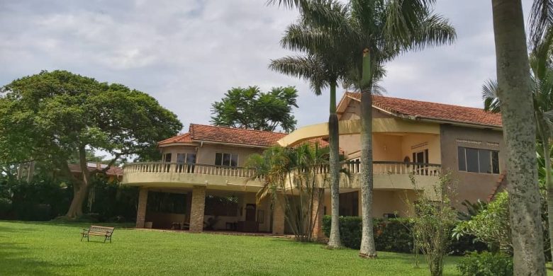 5 bedrooms lake view mansion for sale in Bunga Kawuku