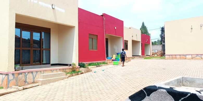 7 rentals for sale in Kira Nsasa at 460m