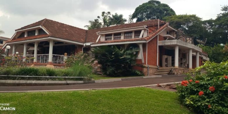 a mansion on sale in Kololo Hill, Kampala