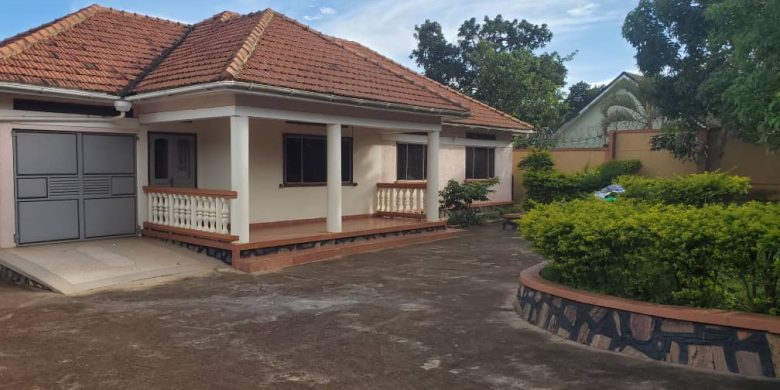 house on sale in Entebbe town of 3 bedrooms 600m