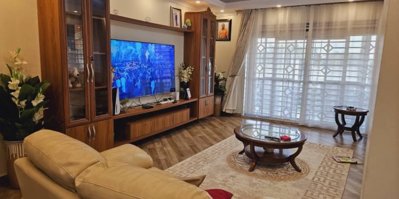 5 Bedrooms Fully Furnished House For Rent In Munyonyo $3,000 Per Month
