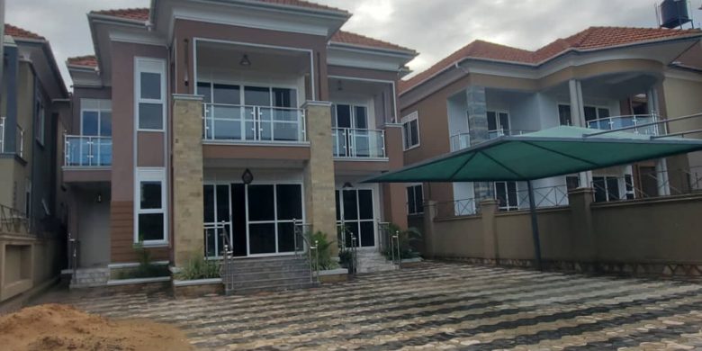 5 Bedrooms House For Sale In Kyanja On 15 Decimals At 800m