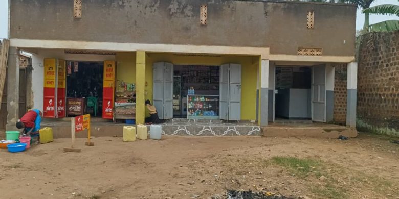 3 Shops And 3 Rental Units For Sale In Bweyogerere 1.4m Monthly At 180m