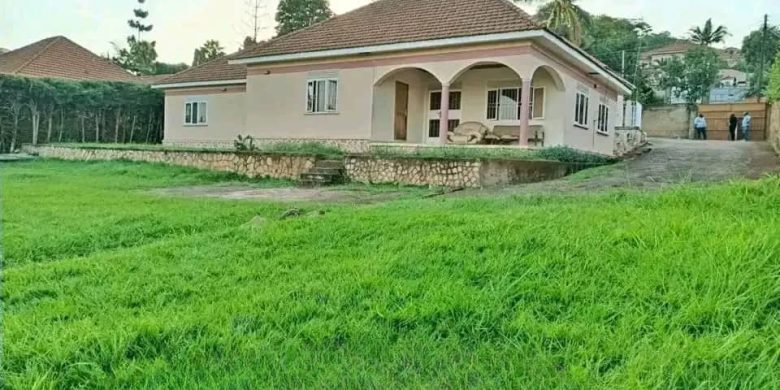 4 Bedrooms House For Sale In Mbuya 40 Decimals At 450,000 USD