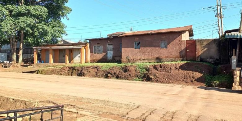 46 Decimals Commercial Plot Of Land For Sale In Luzira Kampala 1.5Bn Shillings