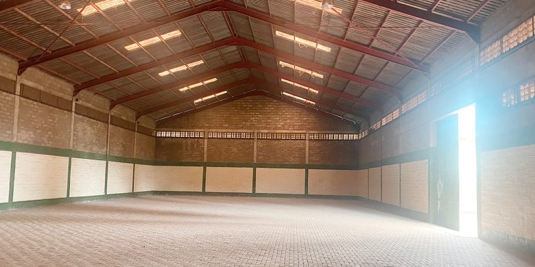 12,000 Square Meters Warehouse for Rent in Entebbe